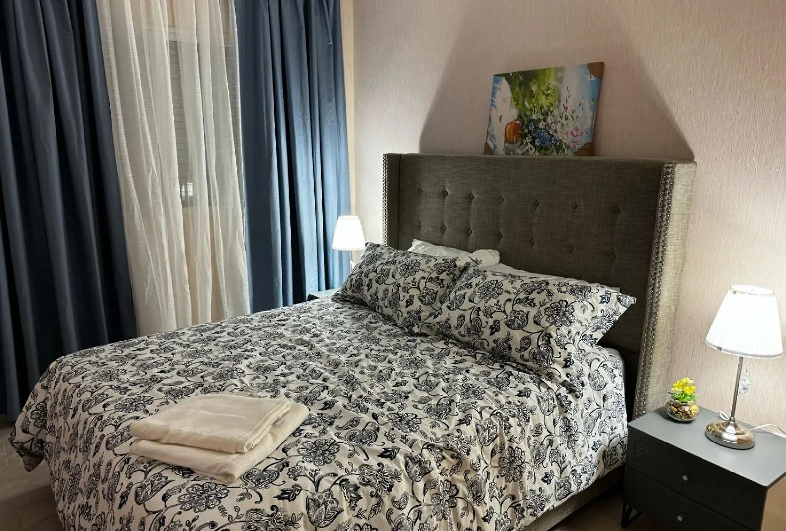 Modern Colonial Wter View Apartment Calero